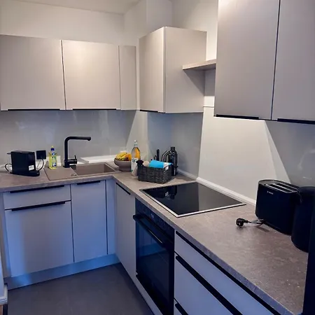 Apartmán Modernes City-studio Mit Balkon & Ausstattung *